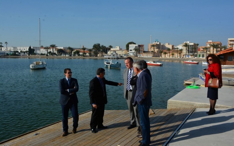 El Consejero de Fomento y el Director General de Puertos visitan el CNMARMENOR