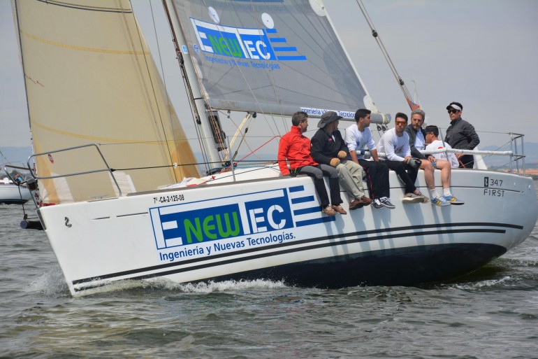 La flota del Trofeo Carabela de Plata compitió con viento de “jaloque”