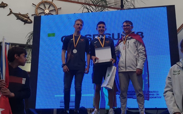 Manu García, gana la medalla de bronce en el Campeonato de España “Láser 4.7″