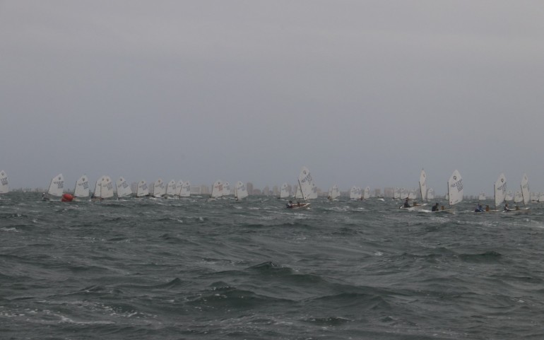 Segunda jornada XVII Regata ASTRAPACE con más de 100 barcos (Fotos: Falgas)