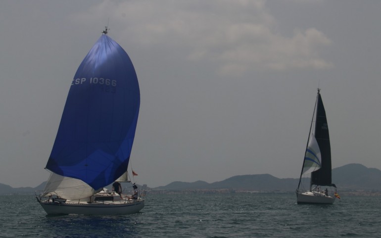 1ª jornada XVIII Regata ASTRAPACE con trofeos a Cruceros (Fotos: Falgas y Damián)